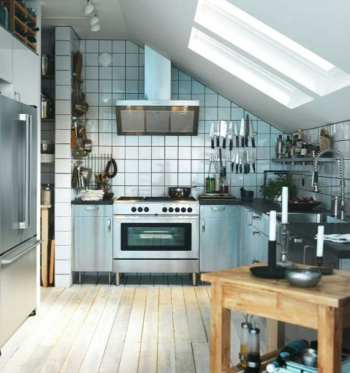 Τελευταίος όροφος διαμέρισμα κουζίνα κουζίνας mansard κλίση ιδέες οροφής kitchen4