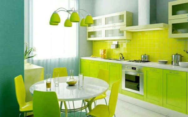 τα μέτωπα της κουζίνας ανανεώνουν τα ντουλάπια της κουζίνας να ανακατεύουν στο κίτρινο