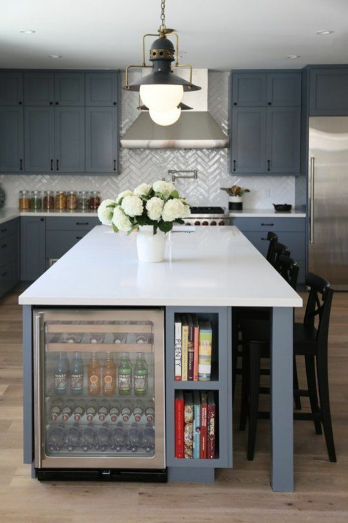 køleskabe sølvfarve stilfuld køkken ø trægulv