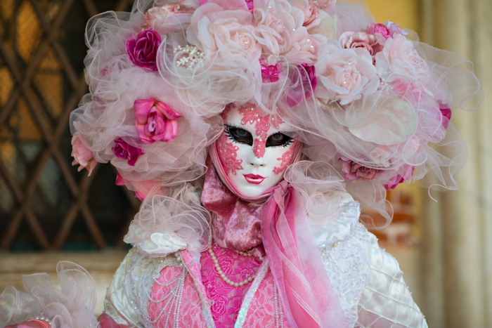 嘉年华在威尼斯狂欢节服饰头饰串珠亮片粉红色连衣裙