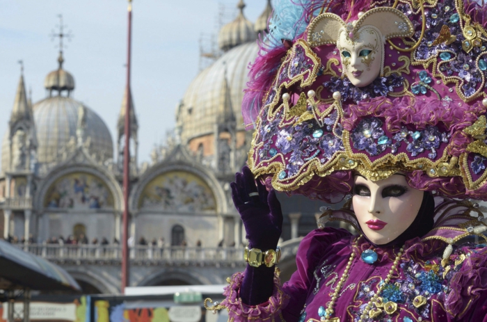 狂欢节在威尼斯服装嘉年华旅行庆祝圣马可