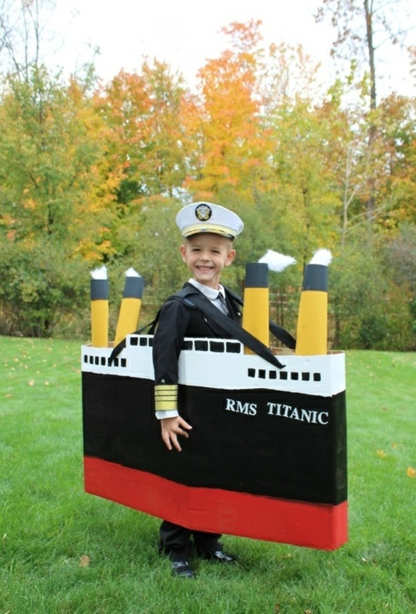 狂欢节服饰泰坦尼克号的自制服饰队长