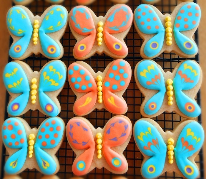 biscuits baking butterflies decorate cookies