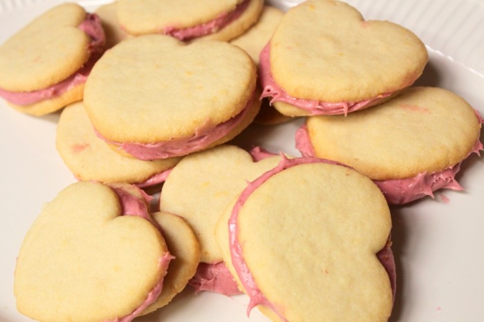biscuits bake sandwich cookies hearts