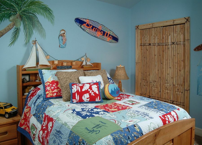 cama de diseño de vivero y edredón de estilo tropical
