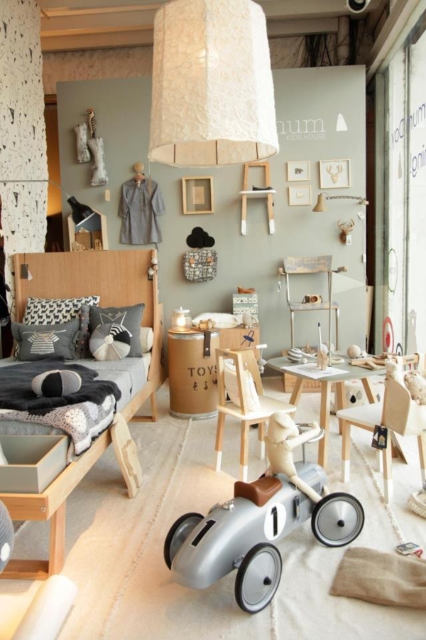 детска стая дизайн пътуване легло дървени играчки мебели