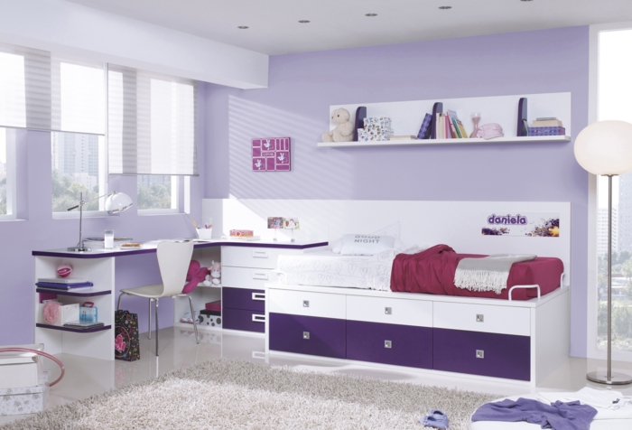 孩子们的房间想法紫色墙壁漆亮的地毯
