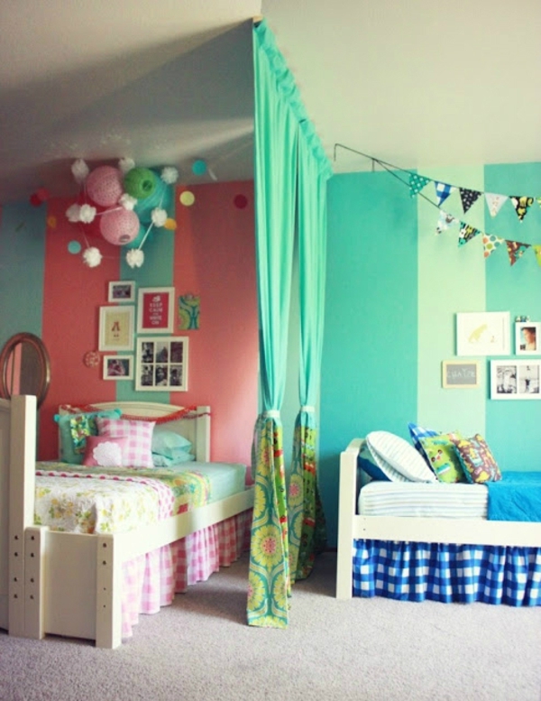 habitación infantil completamente colorida y ecléctica