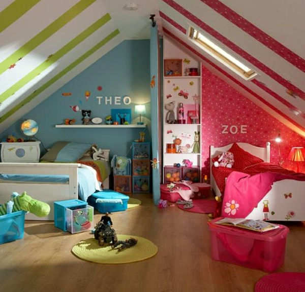 habitación infantil completa para niño y niña en el ático