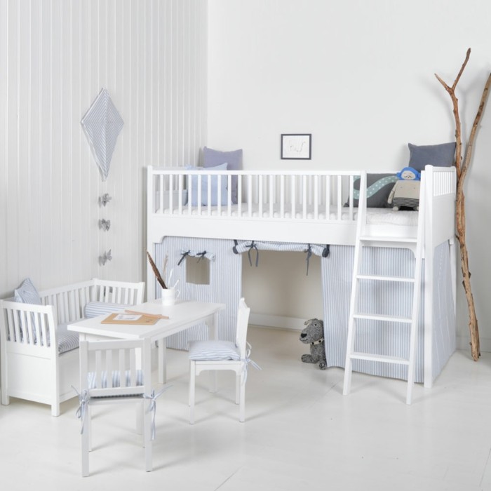 dětský pokoj skandinávský doplněk olivový nábytek konverzní sada bílý vysoký postel stůl pohovka židle
