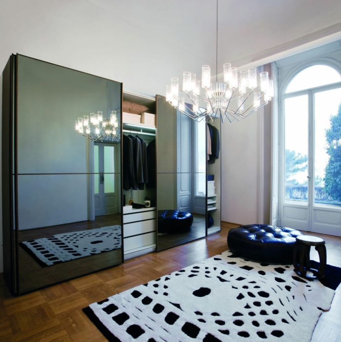 garderobe design elgent skyve speil overflate