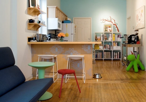 小厨房设计理念木地板塑料凳子厨房块