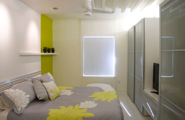 小卧室创意时尚灰色床罩花卉图案和霓虹绿色口音
