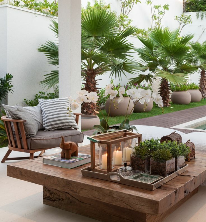kleine patio vorm salontafel massief hout ingemaakte groen oase