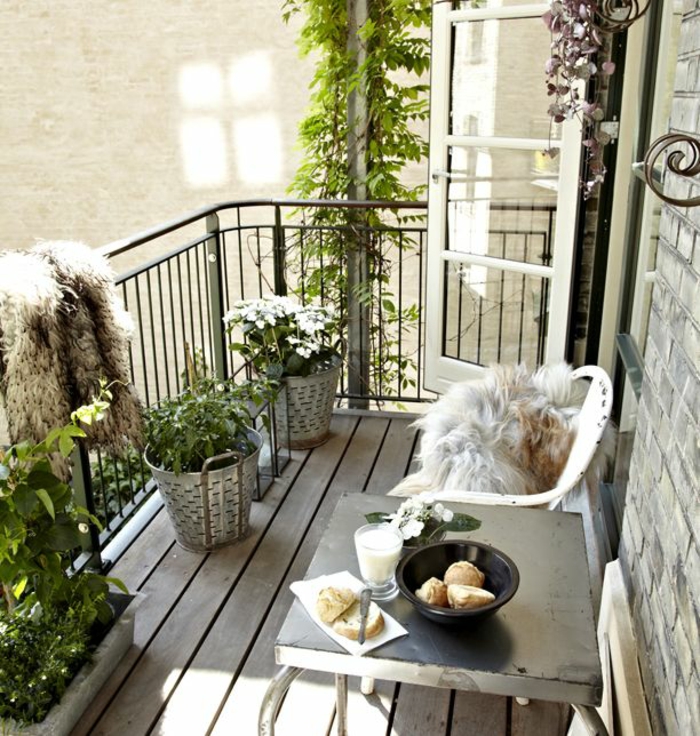 liten terrasse form tregulv legging potte grønn terrasse