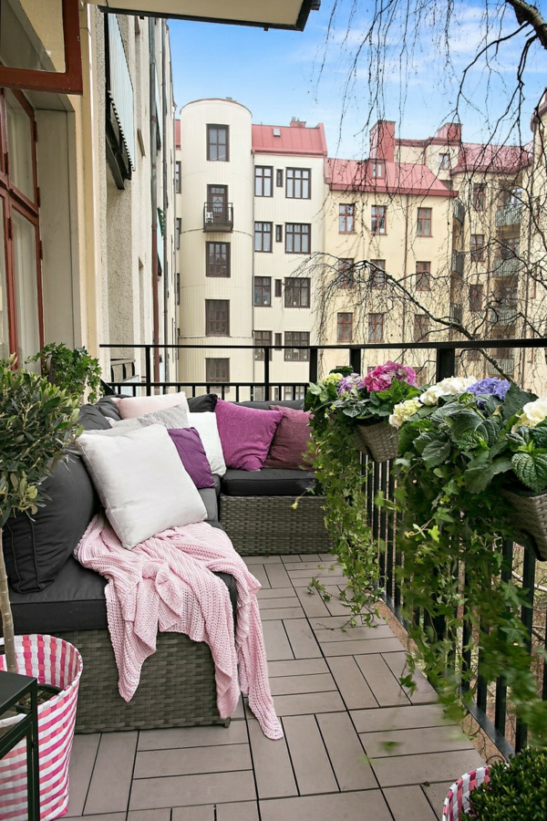 petit balcon design élégant bois carrelage balcon meubles