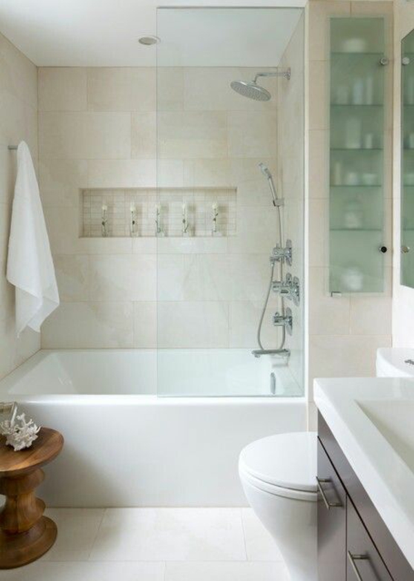 kleine badkamer met badkuip met douche badkamer met design kleine badkamer