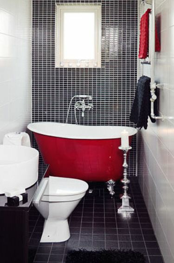små badeværelser ideer fritstående badekar rød