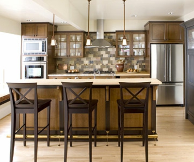 siauras virtuvės interjeras amatininkas virtuvės kėdės virtuvės salono spintelės