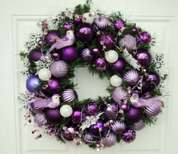 花圈本身修补匠树枝圣诞装饰品圣诞球紫色