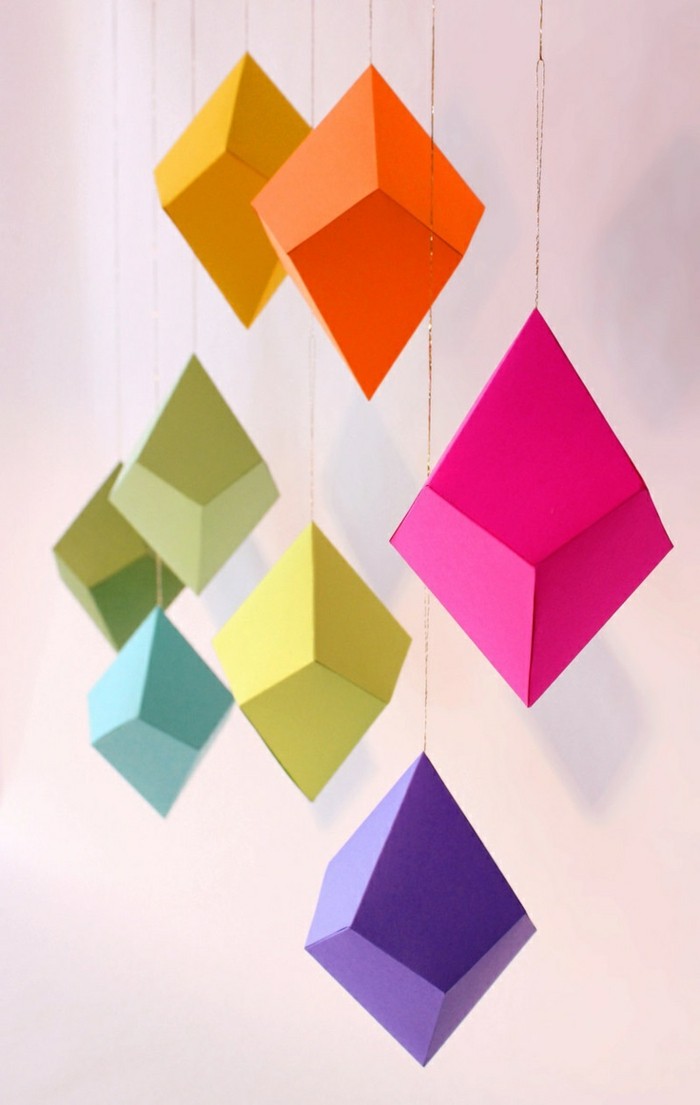 יצירתי crafting נייר גיאומטרי צבעוני