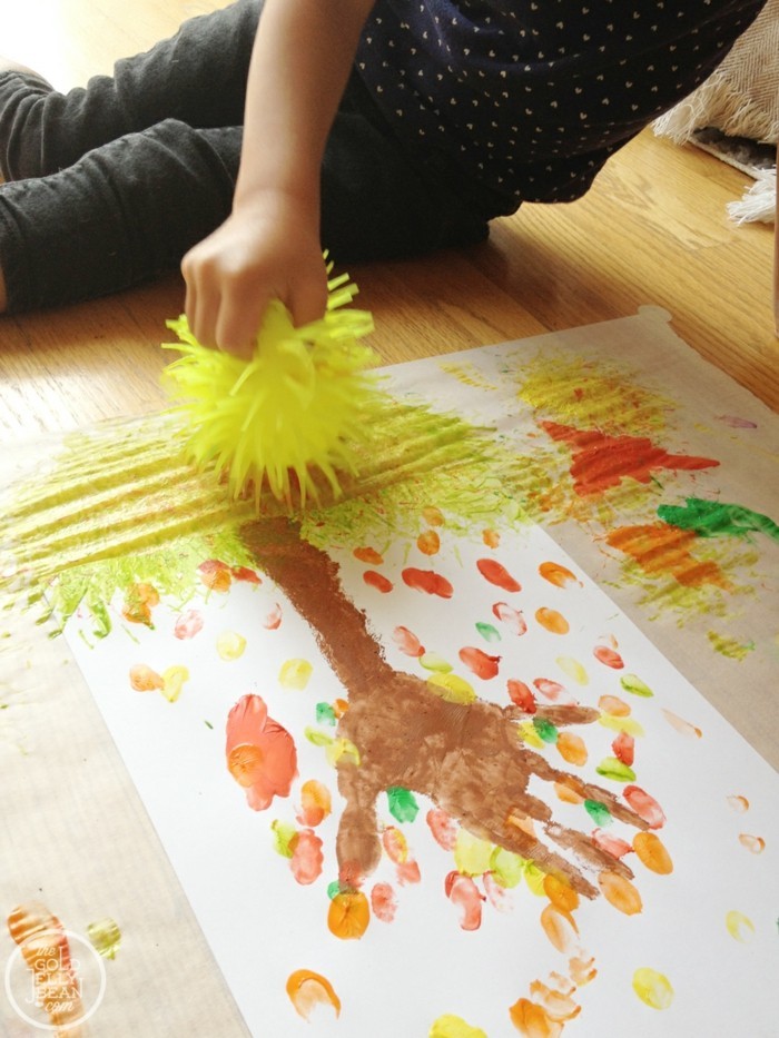 Náměty kreativních řemesel pro malé děti s otisky prstů