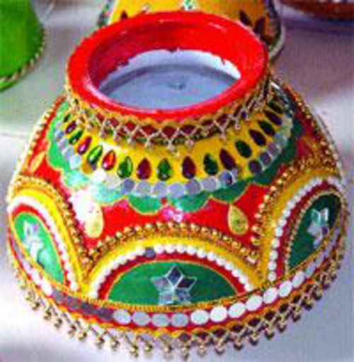 originali gėlių vazos indų stiliaus