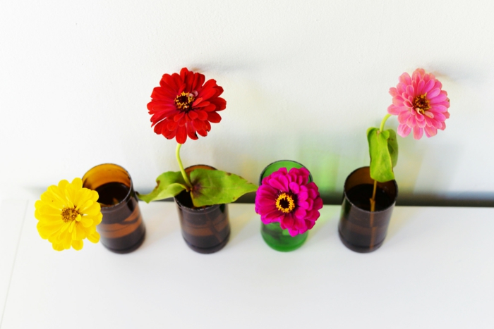idées de décoration de maison créative fleurs bouteilles