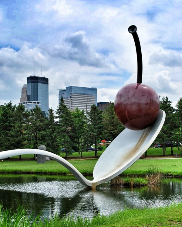 kunstkultur spoonbridge og kirsebær skulptur