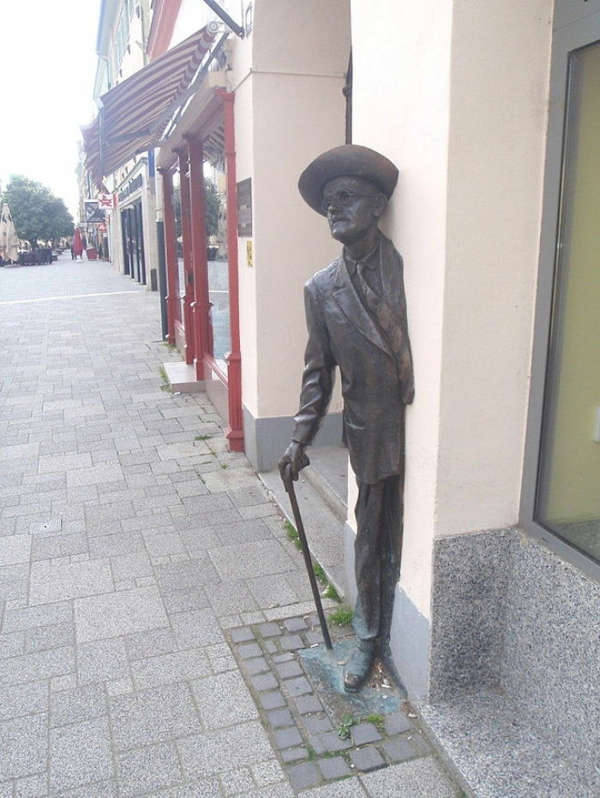 יצירות אמנות פסלים ברחבי העולם James Joyce