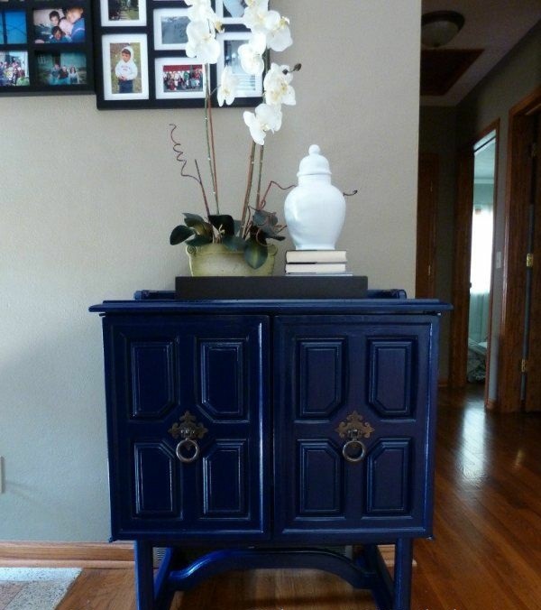 tre farger akryl lakk møbler dresser blå