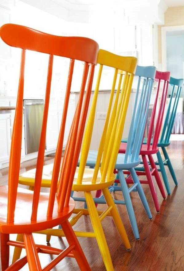 verfkleuren voor houten meubels van acryllak