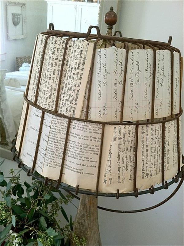 lampun paperi käsityöt roikkuu pöytä lamppu kirjoja