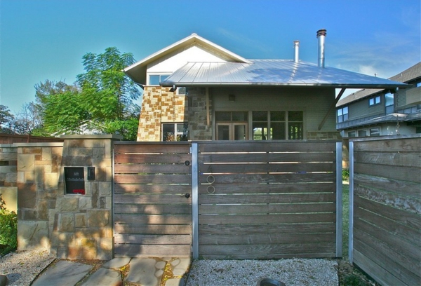 εξοχικό σπίτι φράχτη μπροστινό κήπο letterbox χτισμένο φυσικές πέτρες