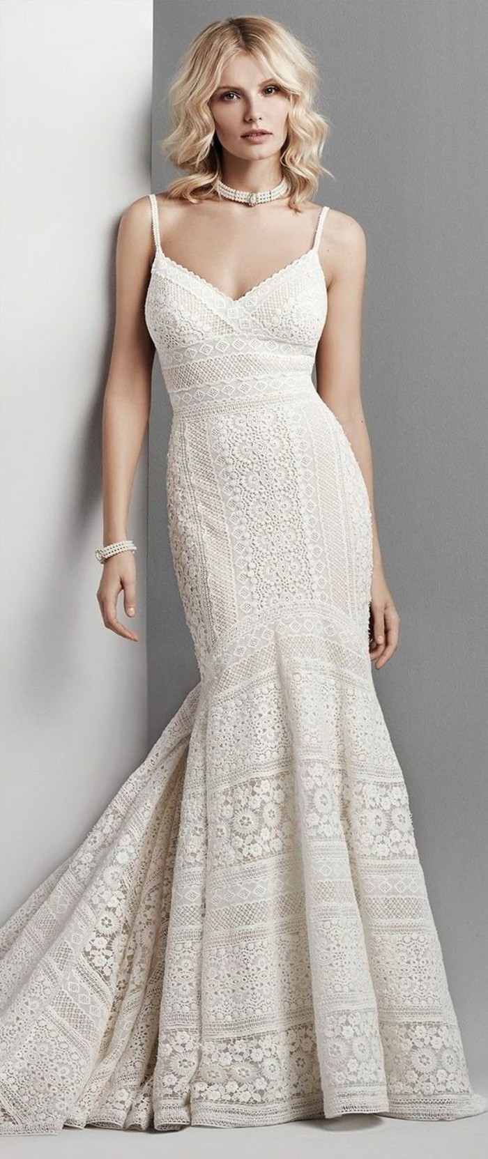 فستان زفاف نمط الدانتيل بوهو