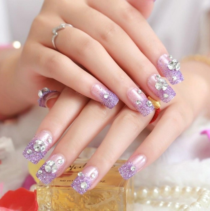 paars glitter steentjes nagels bruiloft nagel ontwerp