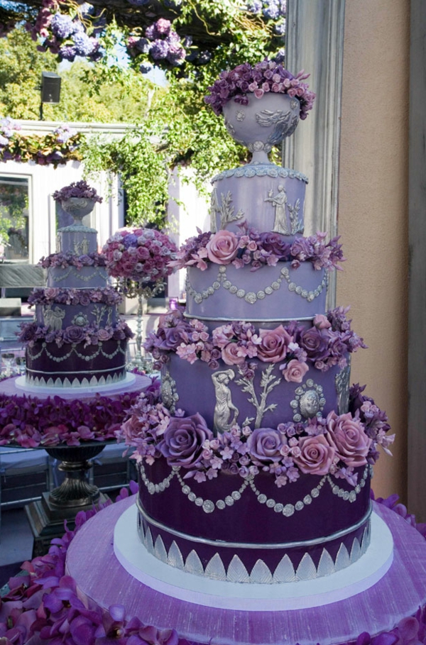 紫色婚礼蛋糕想法吸引力