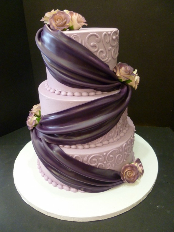 purple wedding cake ideas ribbon