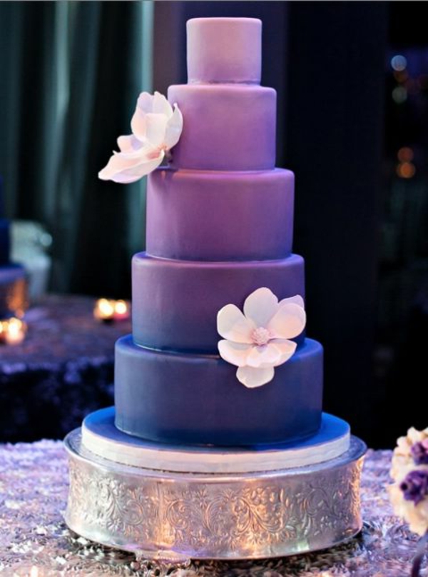 紫色婚礼蛋糕想法细微差别