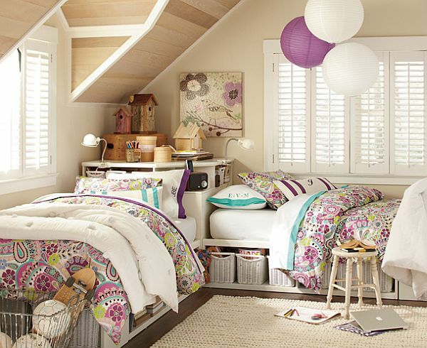 Girl's room design 2 beds with storage room pendant lamps
