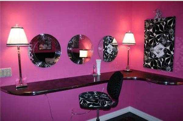 mergaičių kambario mada rožinė sienelė puikus deko idėjas