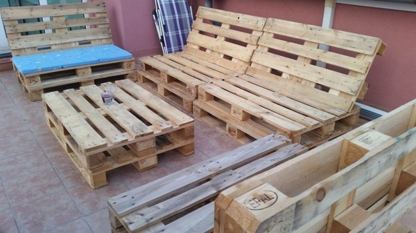 meubels gemaakt van europallets zelf te bouwen palet sofa salontafel gemaakt van pallets