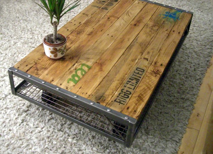 κατασκευάστε έπιπλα από παλέτες ξύλινο τραπέζι τον εαυτό σας