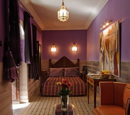 diseños de dormitorio oriental púrpura