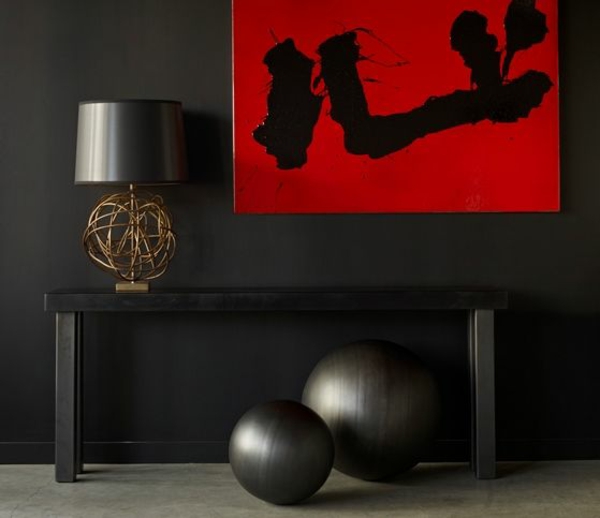 Idées de design d'intérieur moderne dans le couloir peinture noire rouge