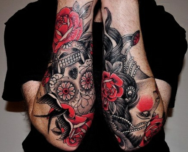 idėjos dėl tatuiruotės dilbio juoda ir raudona