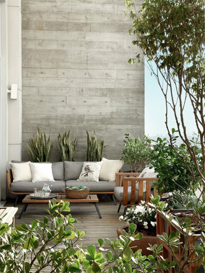 moderne terrasser ideer byhus pottet balkon møbler