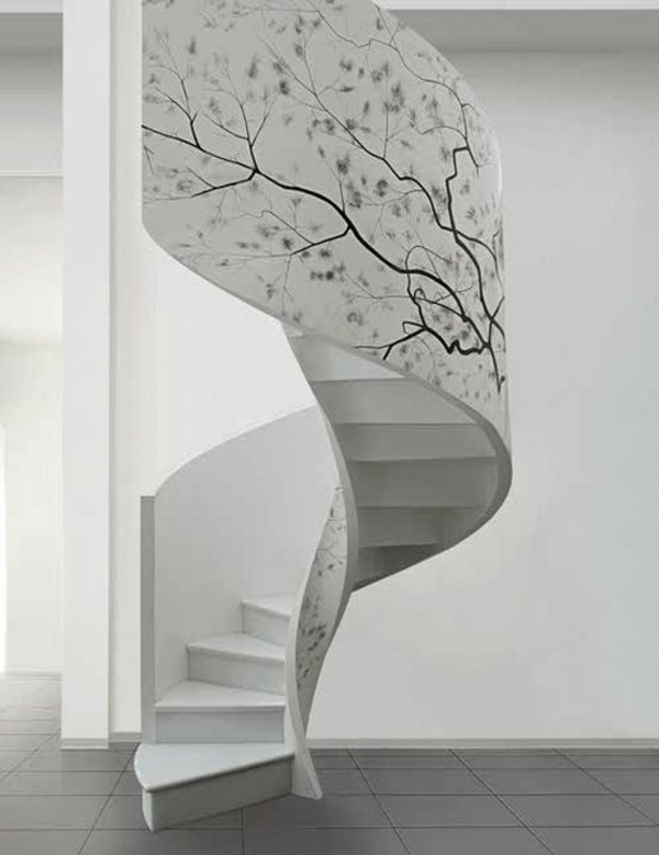 Moderne trapper former spiraltrappe med præfabrikerede elementer