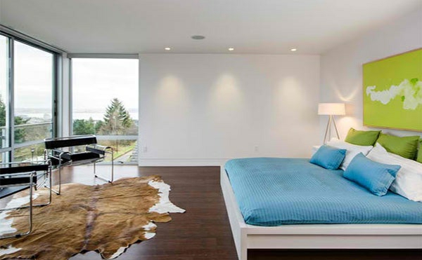 moderní ložnice barevné nápady dřevěné podlahy pelmet
