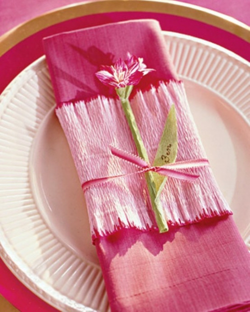 Moederdag decoratie ideeën tafel feestelijk oranje roze papier
